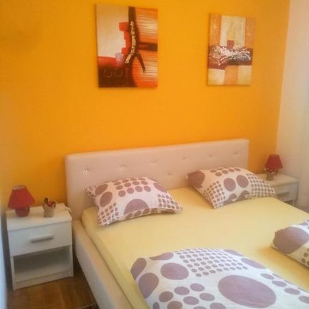 Apartman Marina Sa Garazom Novi Sad Eksteriør billede