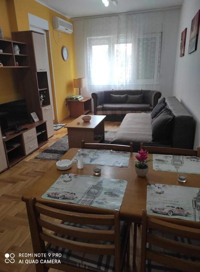 Apartman Marina Sa Garazom Novi Sad Eksteriør billede