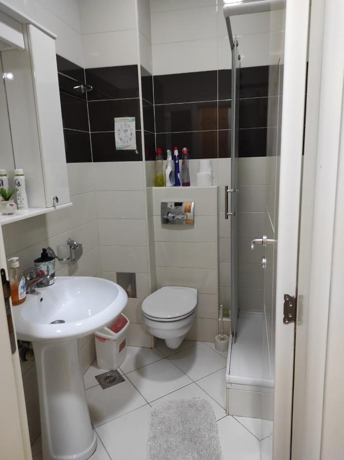 Apartman Marina Sa Garazom Novi Sad Eksteriør billede