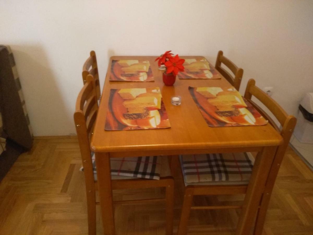 Apartman Marina Sa Garazom Novi Sad Eksteriør billede