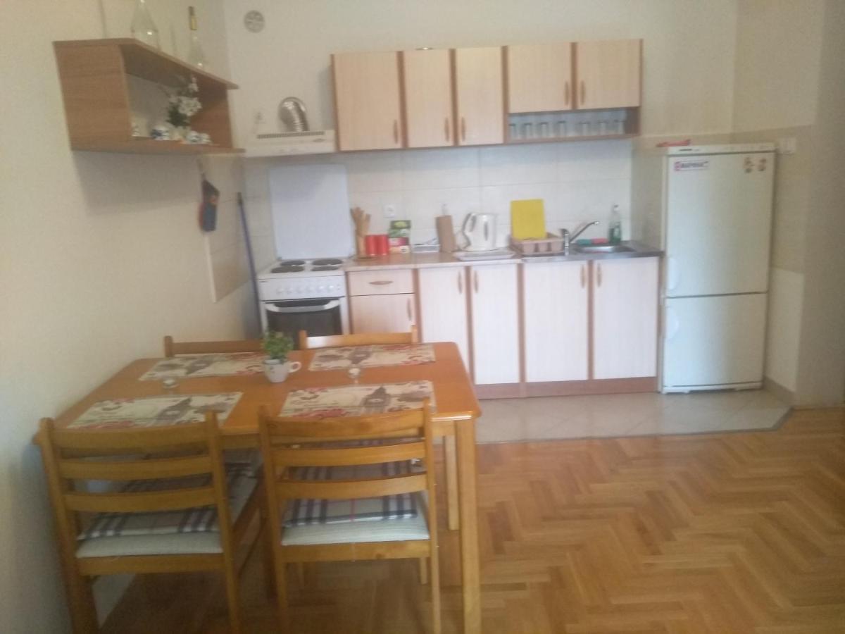 Apartman Marina Sa Garazom Novi Sad Eksteriør billede